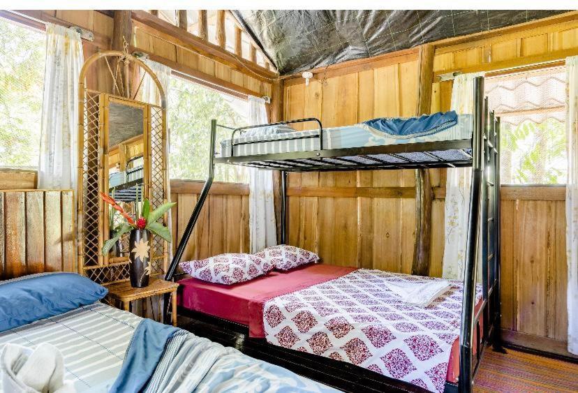 Luminosa Uvita Hostel Екстер'єр фото