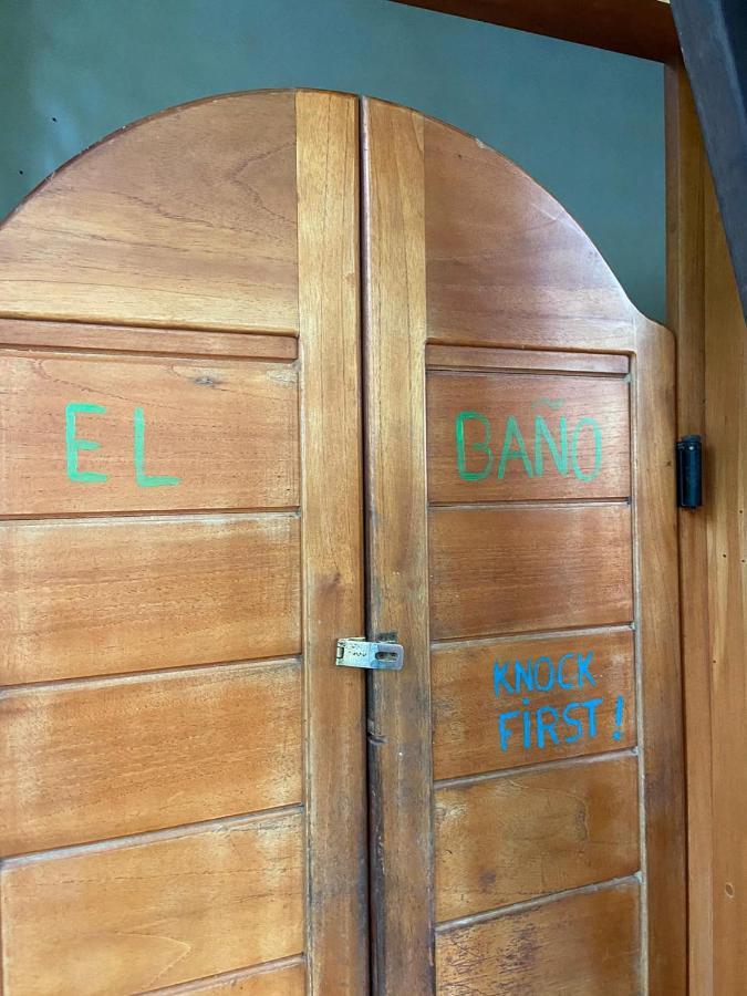 Luminosa Uvita Hostel Екстер'єр фото